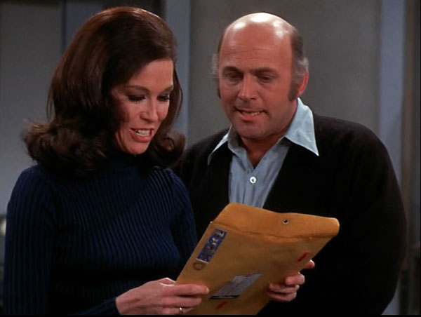 Mary Tyler Moore Show - Maury Slaughter Broadcast Journalism